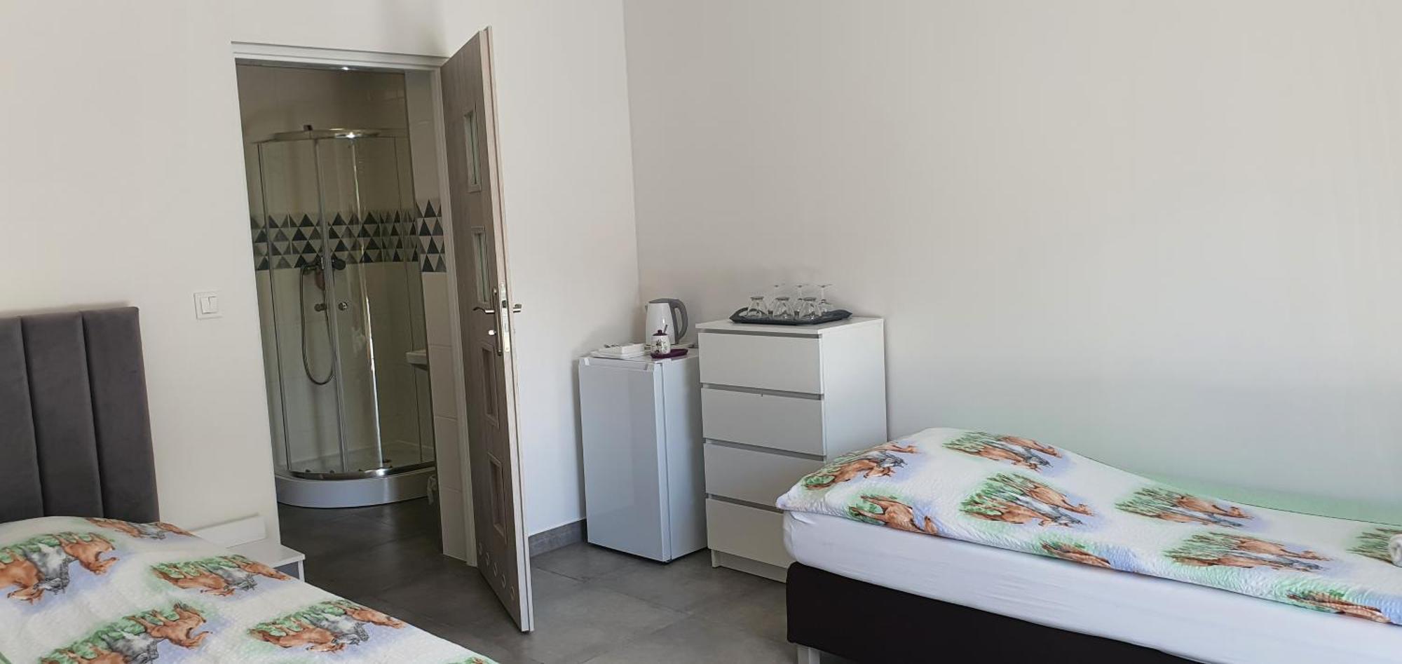 Gosciniec Solan Hotel Jeleniów Kültér fotó