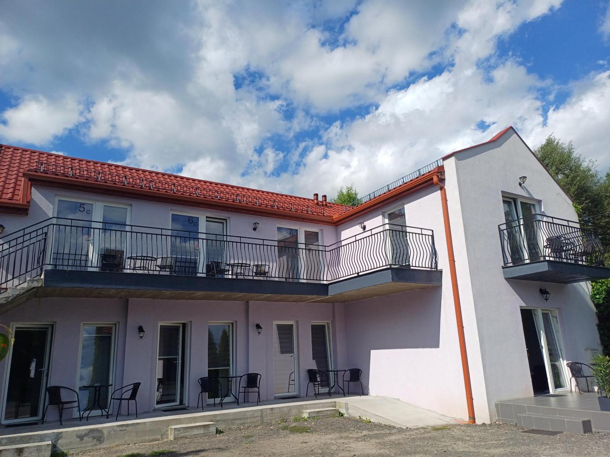 Gosciniec Solan Hotel Jeleniów Kültér fotó