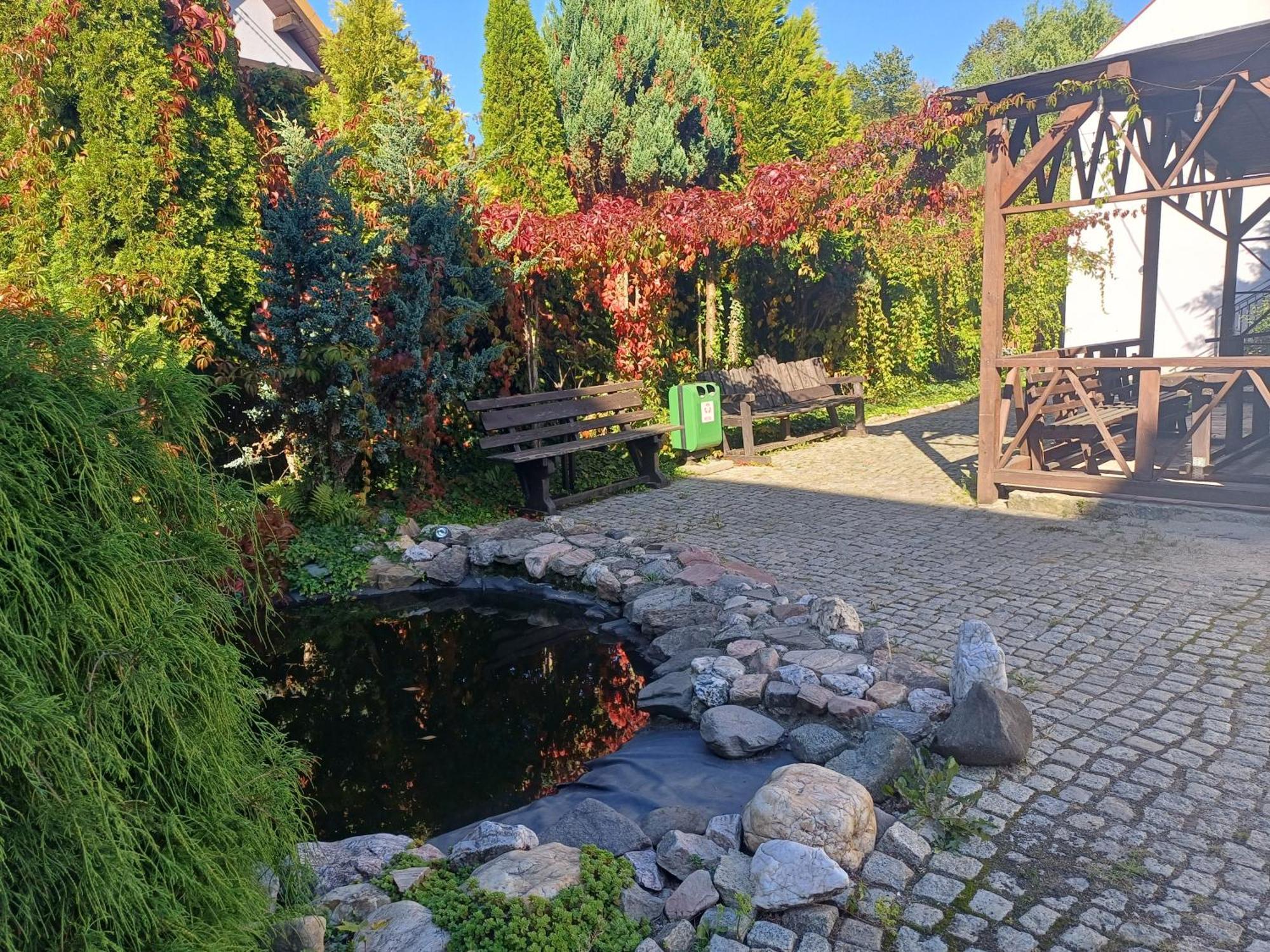 Gosciniec Solan Hotel Jeleniów Kültér fotó