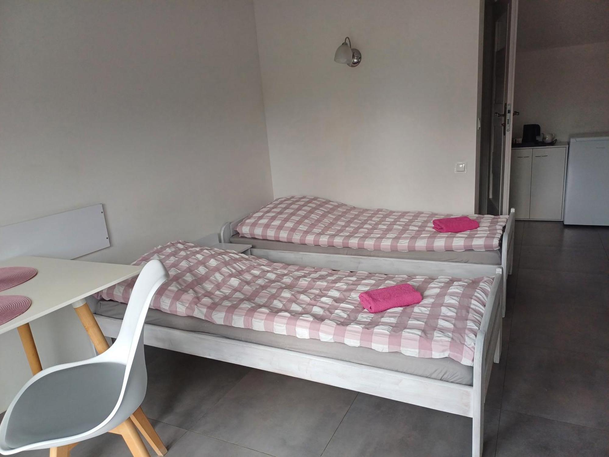 Gosciniec Solan Hotel Jeleniów Kültér fotó
